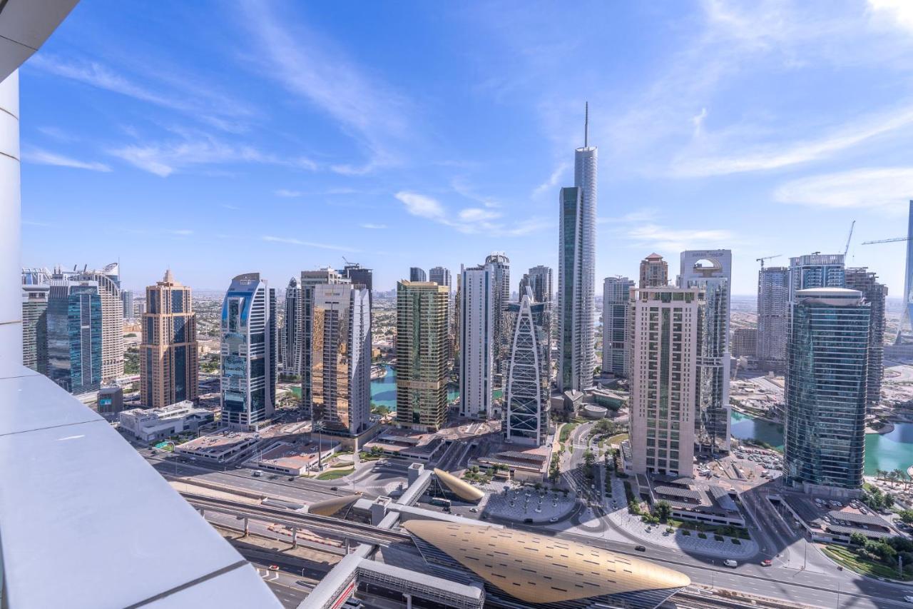 Heaven Crest Marina - 4 Bedroom With Marina View Near Jbr Beach, Free Parking, Wi-fi, Gym And Pool अपार्टमेंट