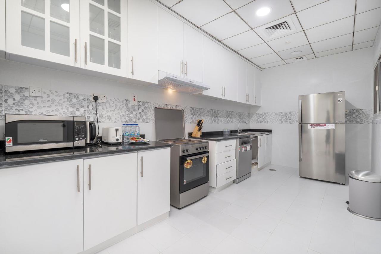 Heaven Crest Marina - 4 Bedroom With Marina View Near Jbr Beach, Free Parking, Wi-fi, Gym And Pool अपार्टमेंट Dubai