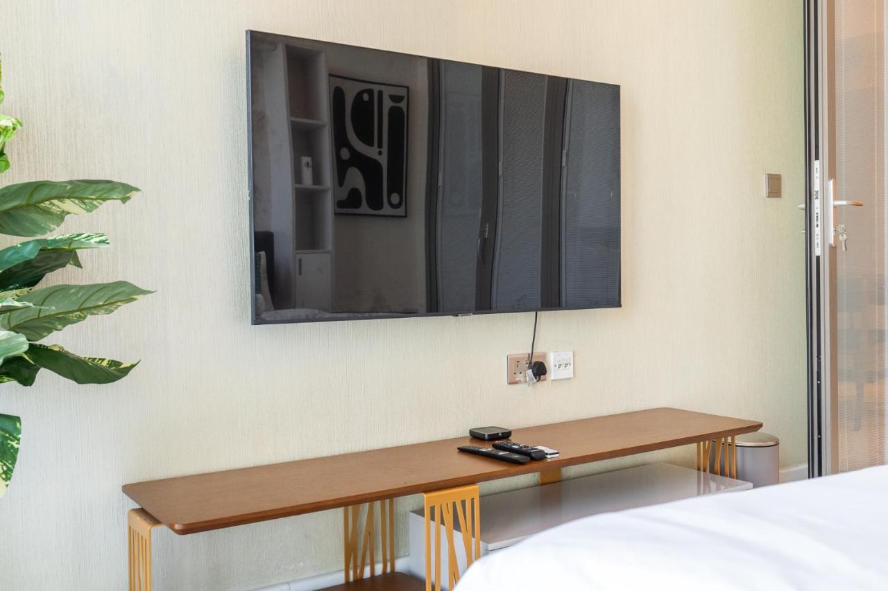 Heaven Crest Business Bay Canal View - Luxury 2 Bedroom With Free Parking, Wi-fi, Gym And Pool Apartamento *