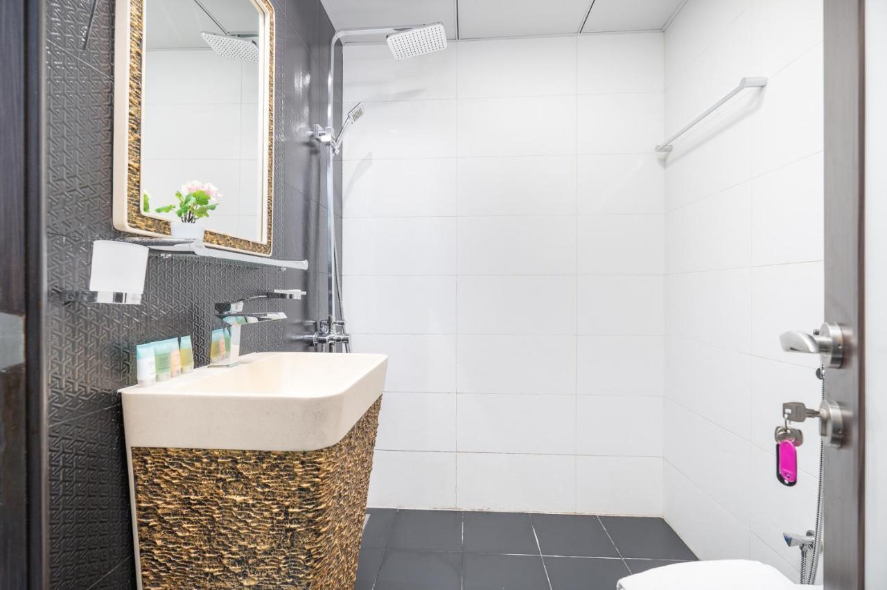 Heaven Crest Business Bay Canal View - Luxury 2 Bedroom With Free Parking, Wi-fi, Gym And Pool Apartamento *
