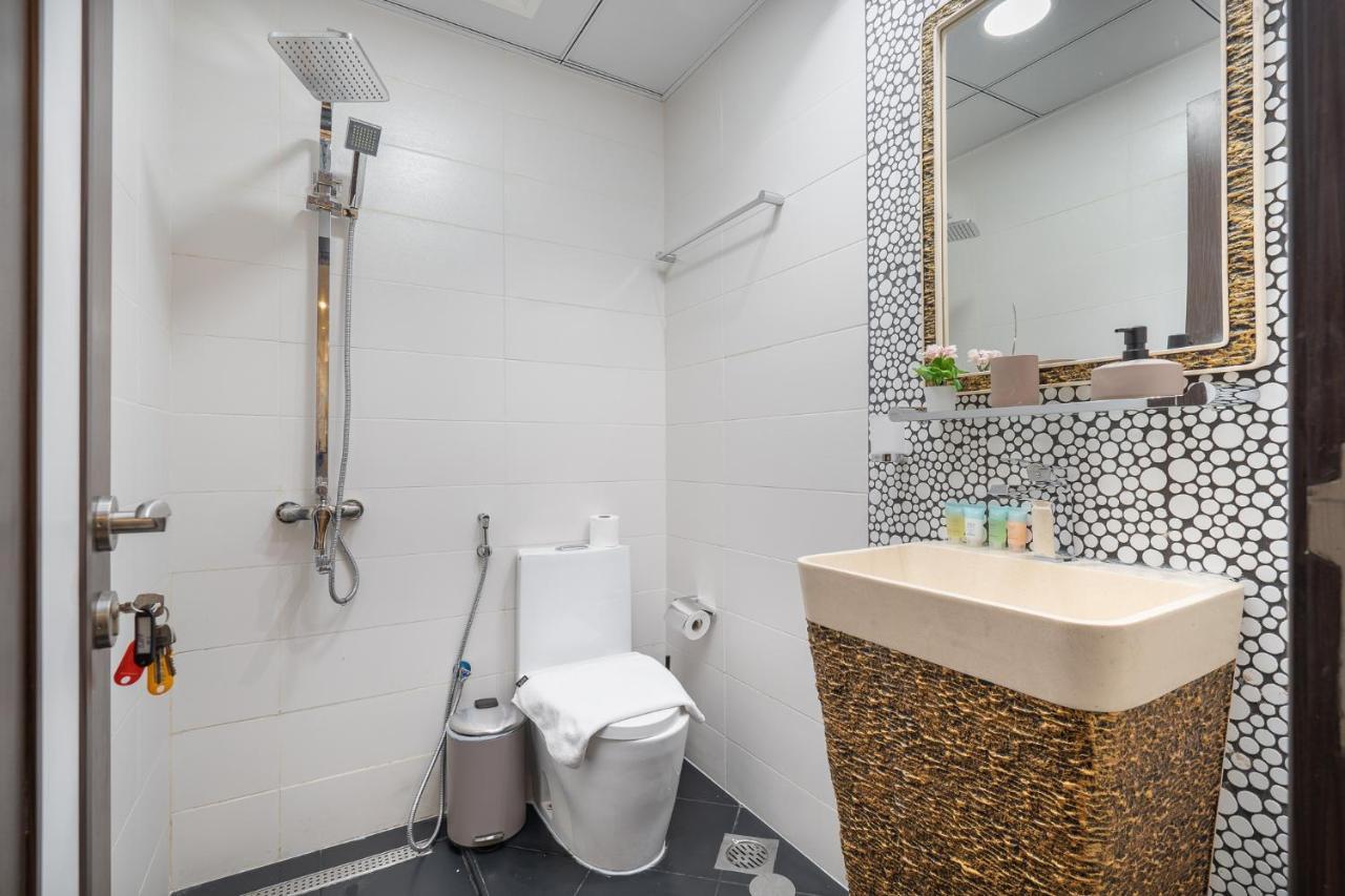 Apartamento Heaven Crest Business Bay Canal View - Luxury 2 Bedroom With Free Parking, Wi-fi, Gym And Pool