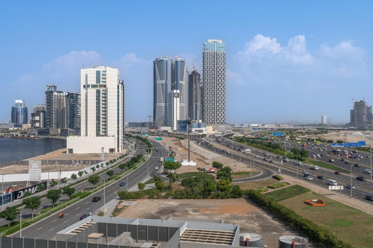 Apartamento Heaven Crest Business Bay Canal View - Luxury 2 Bedroom With Free Parking, Wi-fi, Gym And Pool